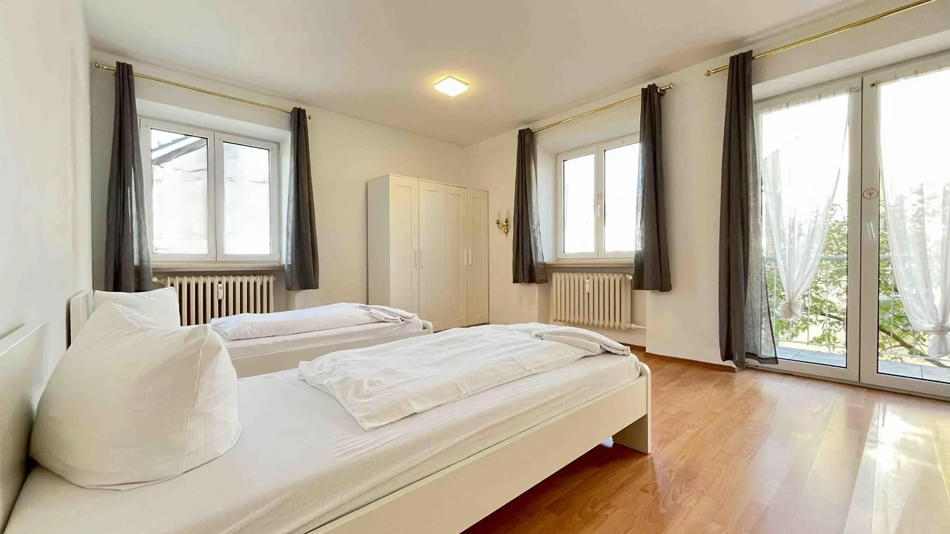 Swf122 Gemuetliche Monteurwohnung Uebergangswohnung Schwarzenfeld 0*,  Almanya